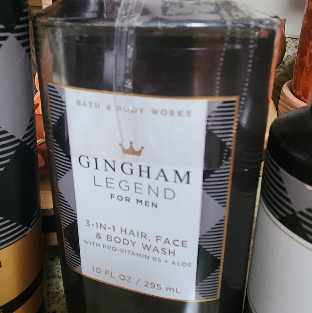 NEW Bath and Body Works "Gingham Legend" Body Care Set - Picture 4 of 5